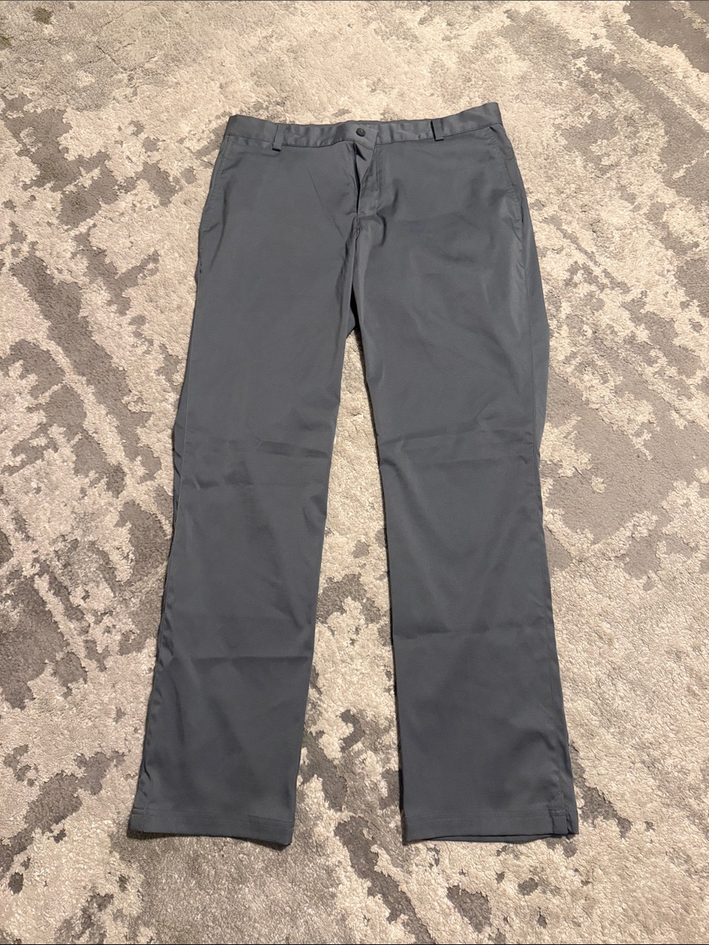 Nike Men's Dark Gray Straight-Leg Chino Pants